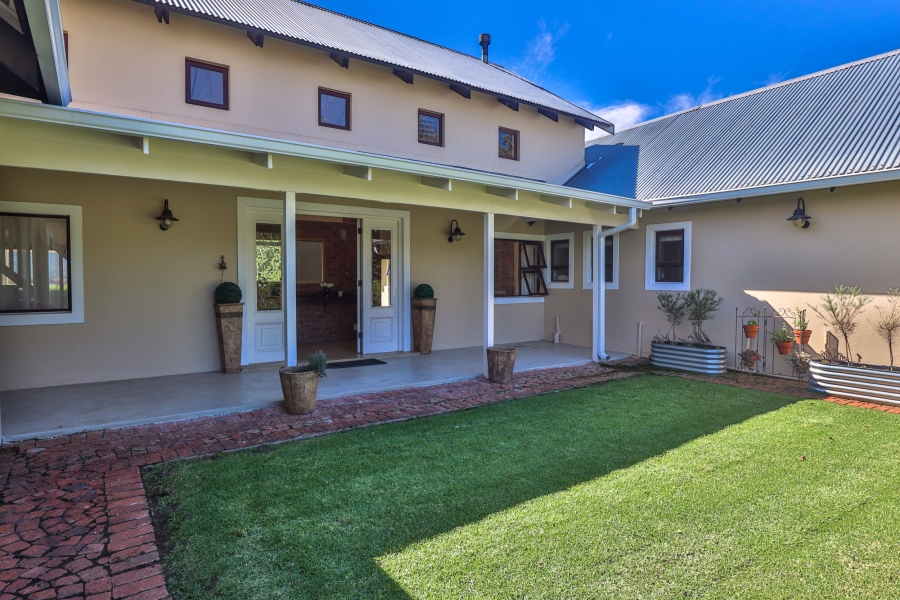 4 Bedroom Property for Sale in The Coves North West